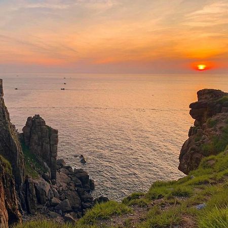 Khach San Nghinh Phong Beach Tuy Hoa Dış mekan fotoğraf